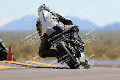 media/Oct-09-2022-SoCal Trackdays (Sun) [[95640aeeb6]]/Turn 9 Backside (120pm)/